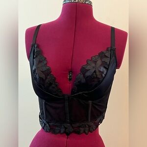 Elegant Black Lace Bustier